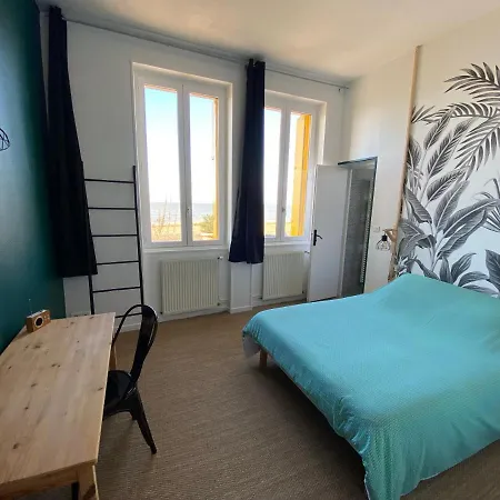 De Charme Face A L'ocean, Sur Une Ile Avec Acces Direct Plage